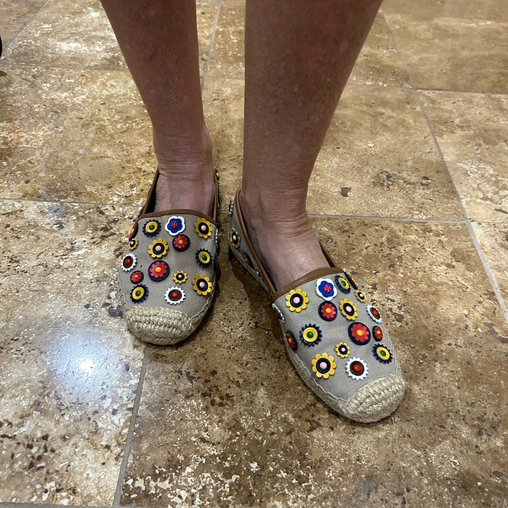 Tory Burch flower espadrille size 5